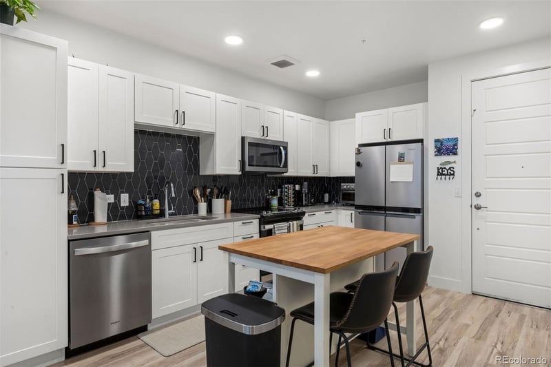 2851 52nd Ave #307, Denver, CO 80221