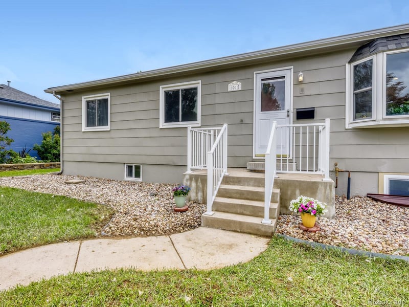 1015 Longview Ave, Littleton, CO 80120