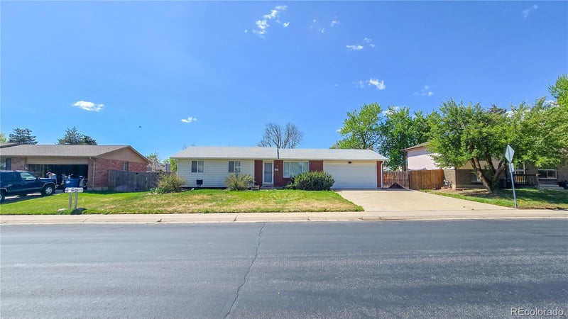 6486 Iowa Ave, Lakewood, CO 80232