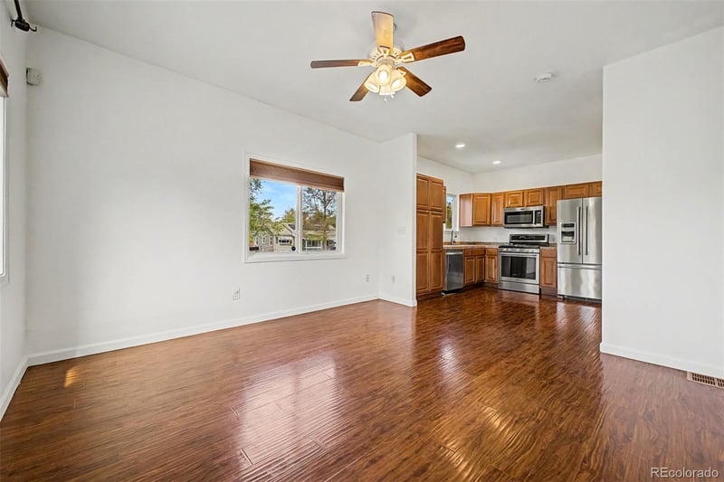 11801 17th Ave, Aurora, CO 80010