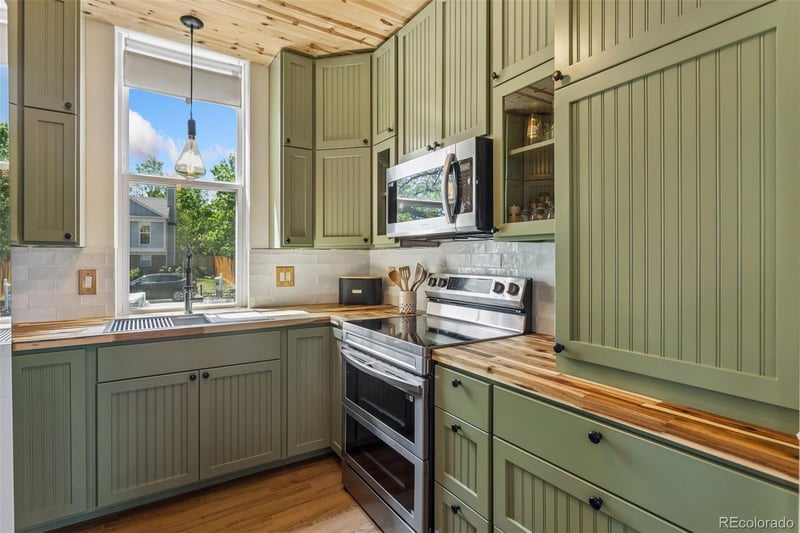 409 Lucerne Dr, Lafayette, CO 80026