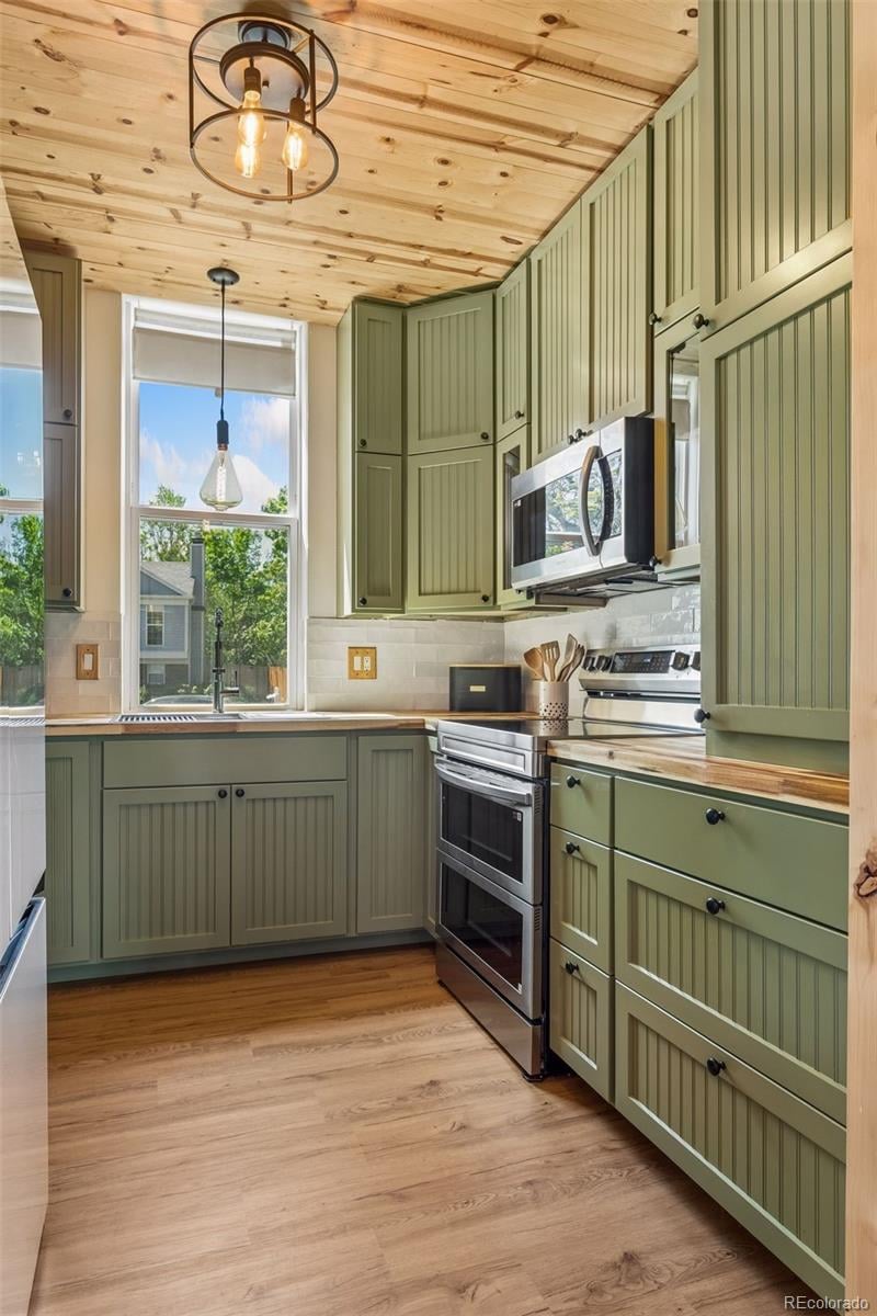 409 Lucerne Dr, Lafayette, CO 80026
