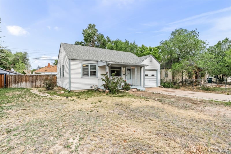 323 Arthur St, Pueblo, CO 81004