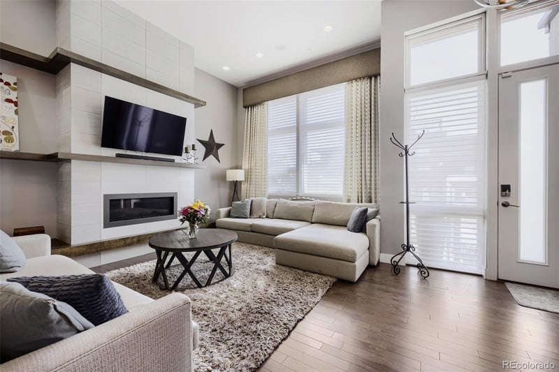 6729 Lowry Blvd, Denver, CO 80230