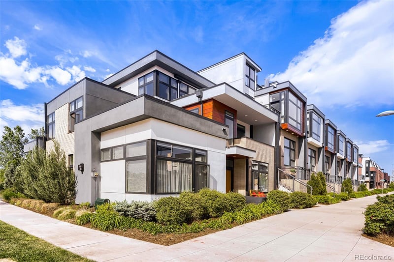 6729 Lowry Blvd, Denver, CO 80230
