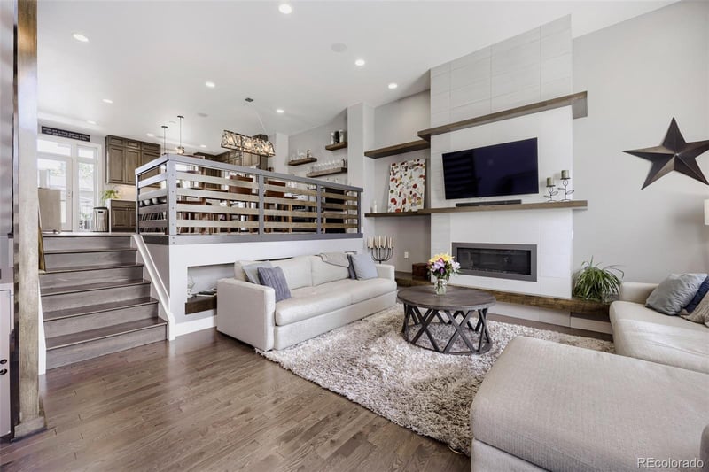 6729 Lowry Blvd, Denver, CO 80230