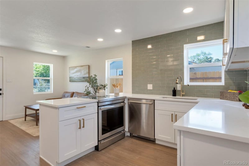 3715 Jackson St, Denver, CO 80205