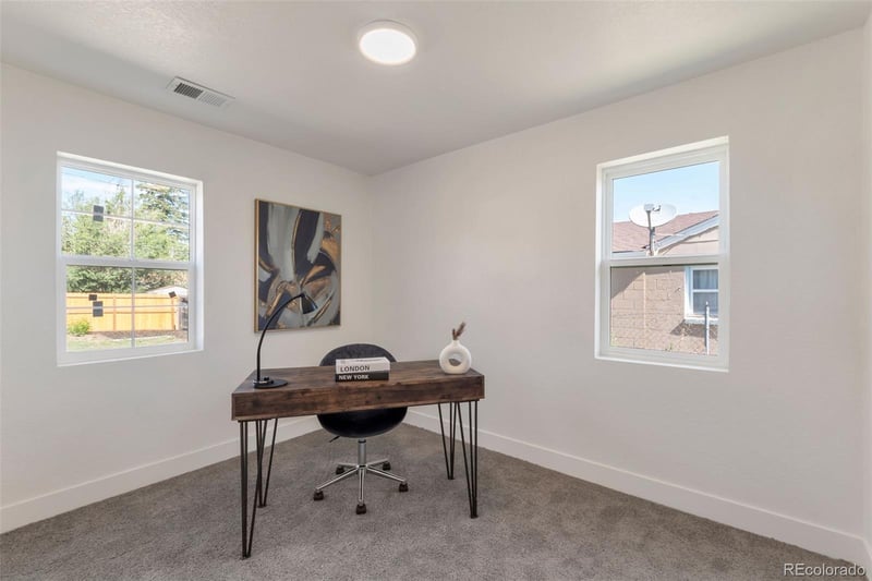 3715 Jackson St, Denver, CO 80205