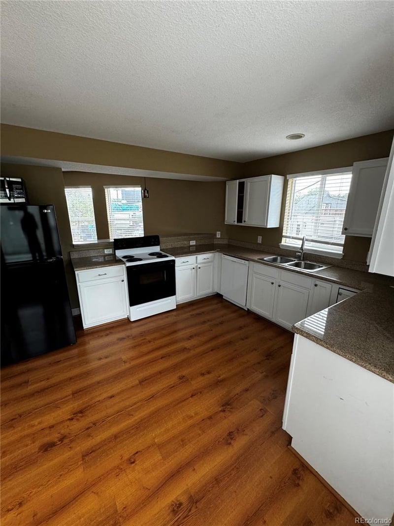750 32nd St, Denver, CO 80205