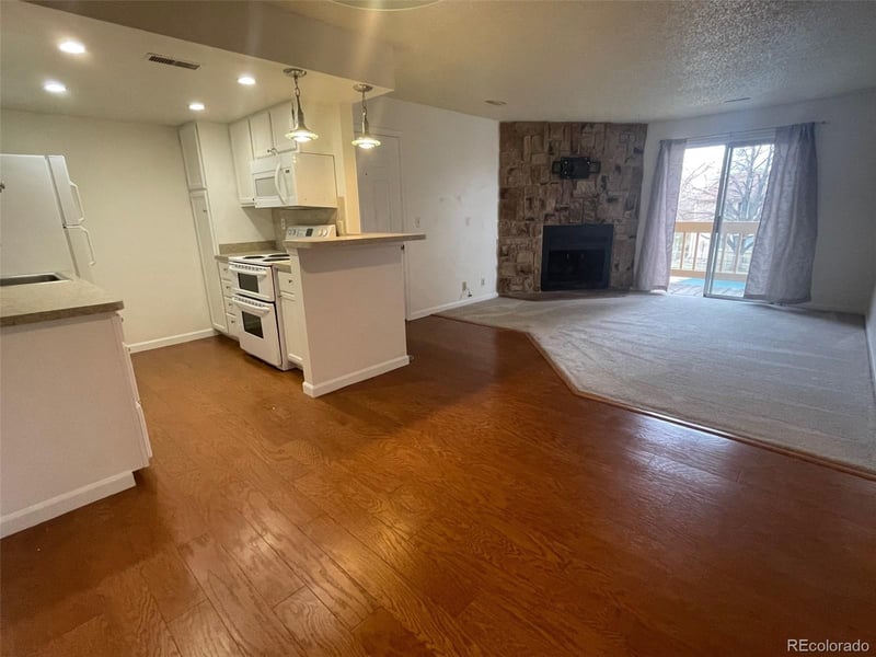 810 Tenderfoot Hill Rd #202, Colorado Springs, CO 80906