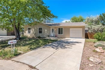 9609 Eureka Pl, Lakewood, CO 80227