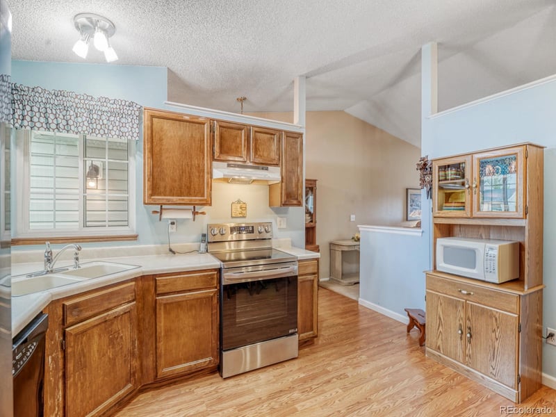 2746 Uravan St, Aurora, CO 80013