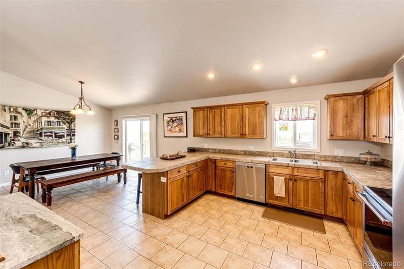 57109 Kenyon Ave, Strasburg, CO 80136
