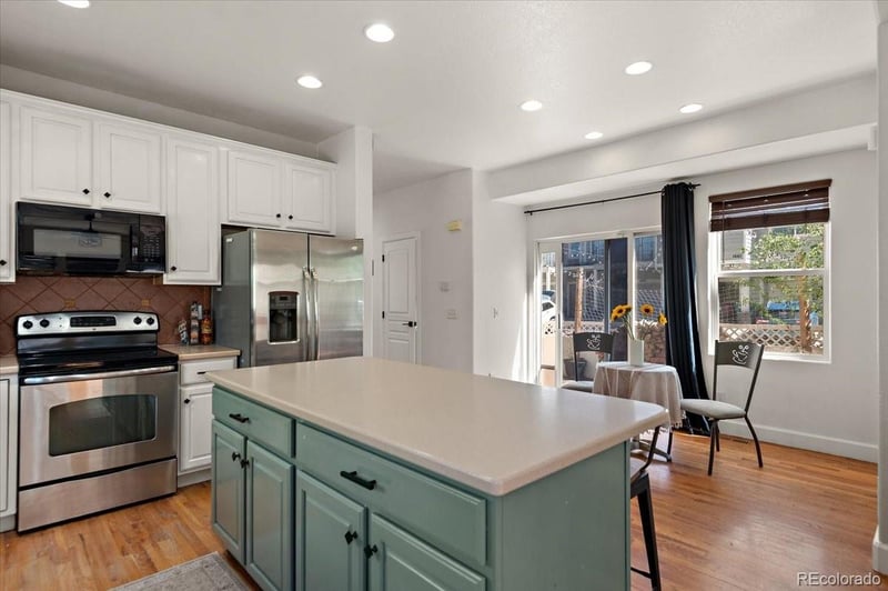 2475 St Paul Dr, Colorado Springs, CO 80910