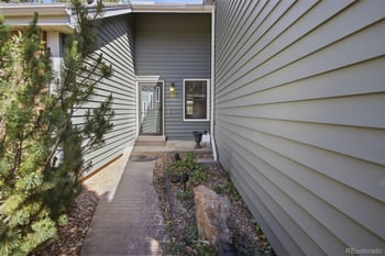 8176 Newport Way, Centennial, CO 80112