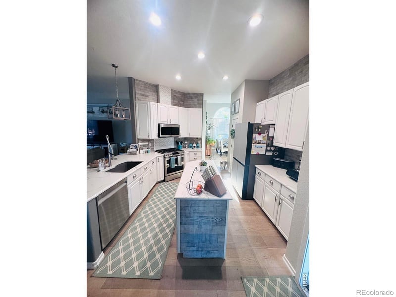8008 Sunrise Cir, Frederick, CO 80516