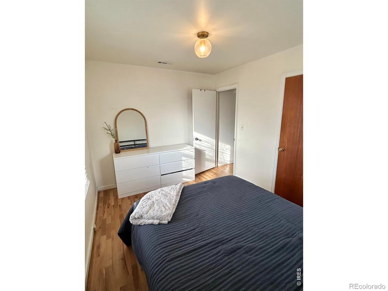 2443 Mountain View Dr, Loveland, CO 80538