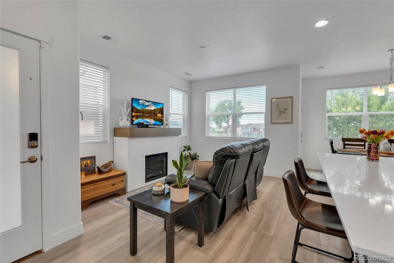9726 Ash Ln, Thornton, CO 80229