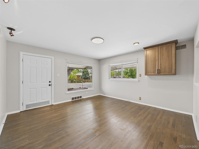 1081 Knox Ct, Denver, CO 80219