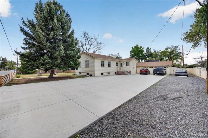 961 Kendall St, Lakewood, CO 80214
