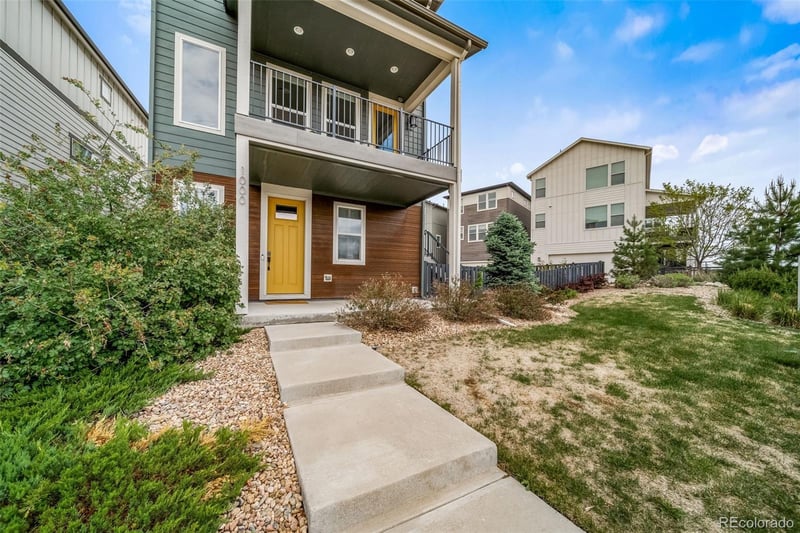 1000 Southurst Ln, Littleton, CO 80129