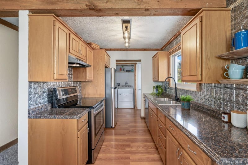 4815 Hilltop Dr, Fort Collins, CO 80526