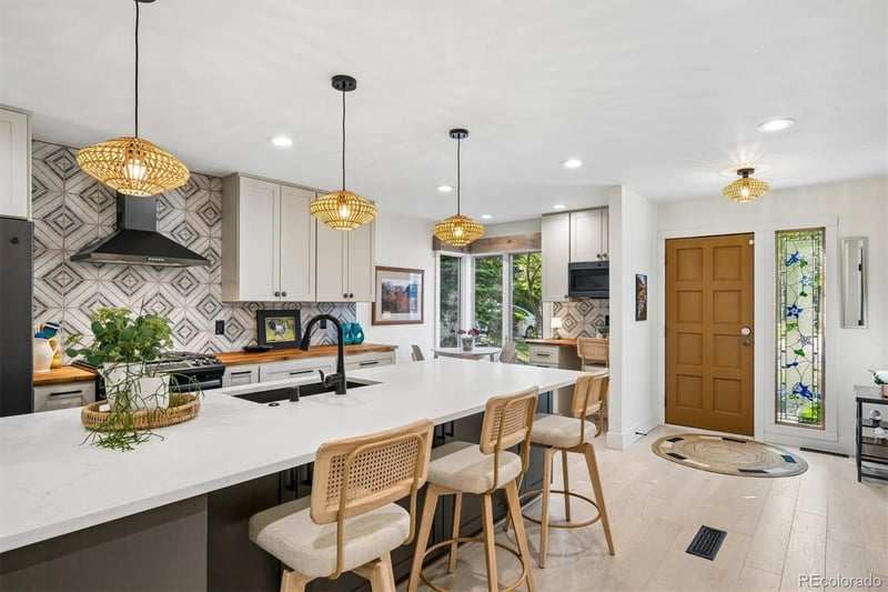 1567 W Briarwood Ave, Littleton, CO 80120