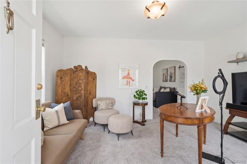 2333 Glencoe St, Denver, CO 80207