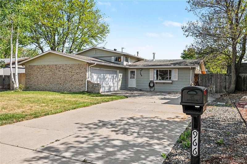 966 8th Ave, Broomfield, CO 80020