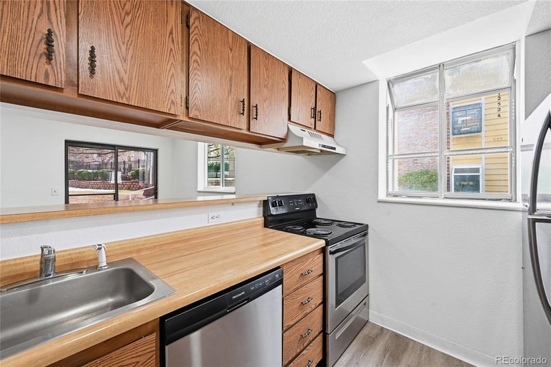 12450 Cornell Ave #104, Aurora, CO 80014