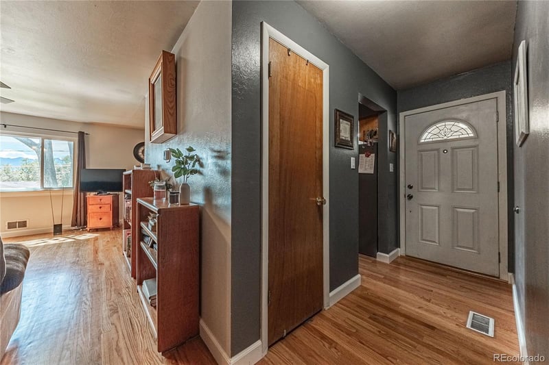 102 Judson St, Colorado Springs, CO 80911