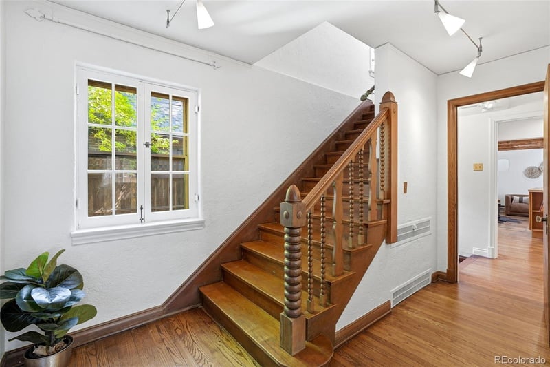 1922 Locust St, Denver, CO 80220