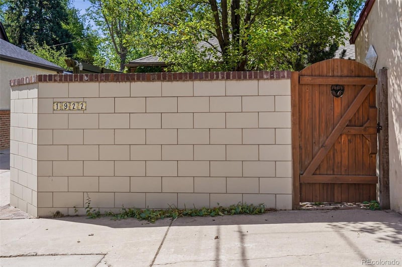 1922 Locust St, Denver, CO 80220