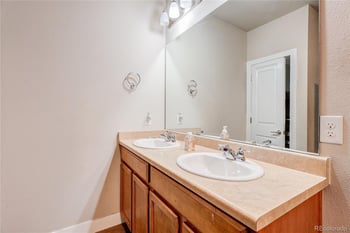 14331 Tennessee Ave #208, Aurora, CO 80012