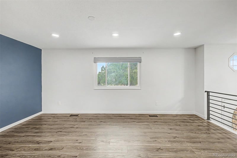 995 W Nolte Dr, Colorado Springs, CO 80916