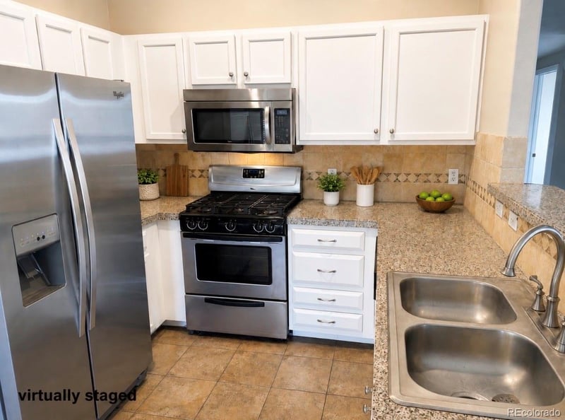 3847 E Mossy Rock Dr #201, Highlands Ranch, CO 80126