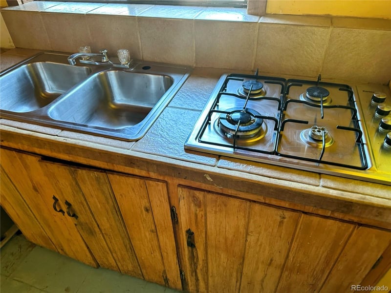7158 Penrose Rd, Blanca, CO 81123