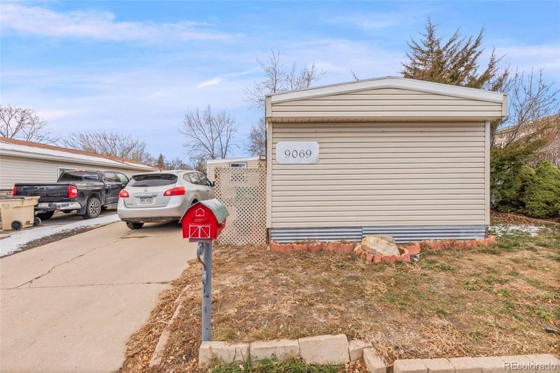 9069 Mandel St, Denver, CO 80260