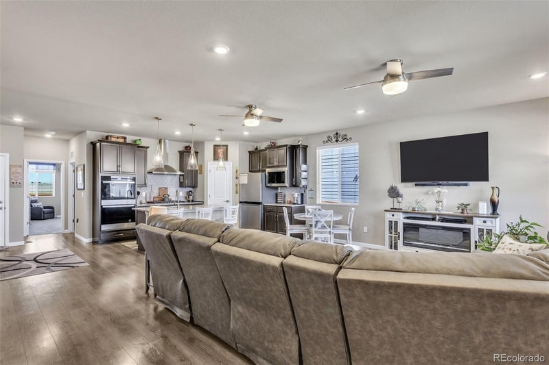 2959 Nectar St, Strasburg, CO 80136