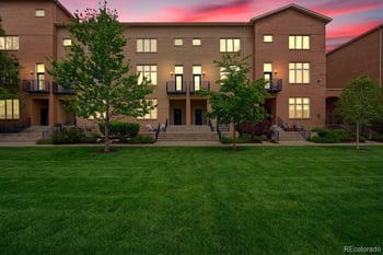220 Roslyn St #706, Denver, CO 80230
