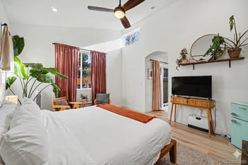 2216 S Clermont St, Denver, CO 80222