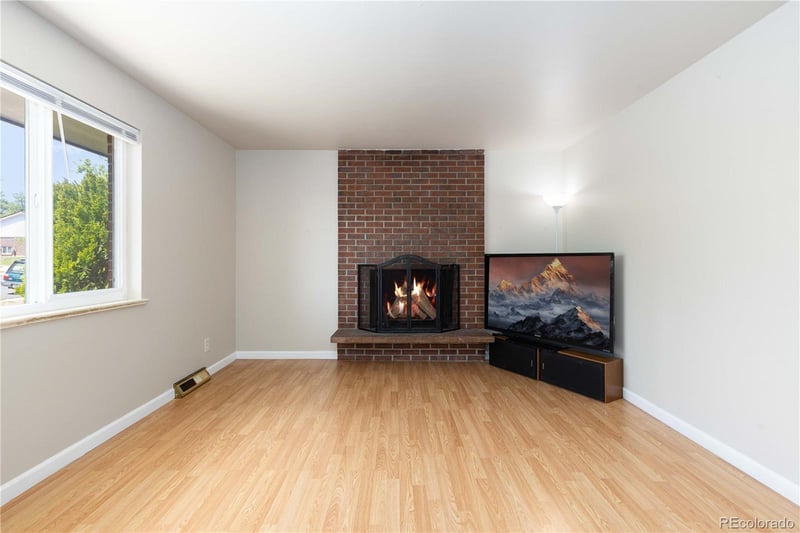 9526 Pelon Dr, Northglenn, CO 80260