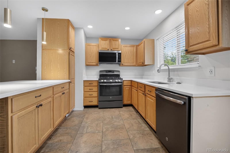 19054 W 61st Pl, Golden, CO 80403
