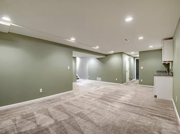 2884 Oakland Cir, Aurora, CO 80014