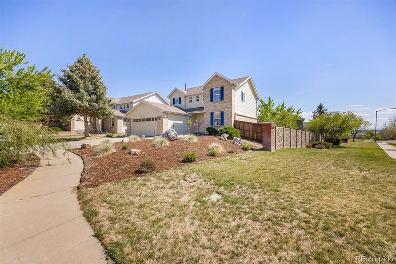 19308 Dickenson Pl, Aurora, CO 80013