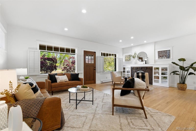915 Downing St, Denver, CO 80209