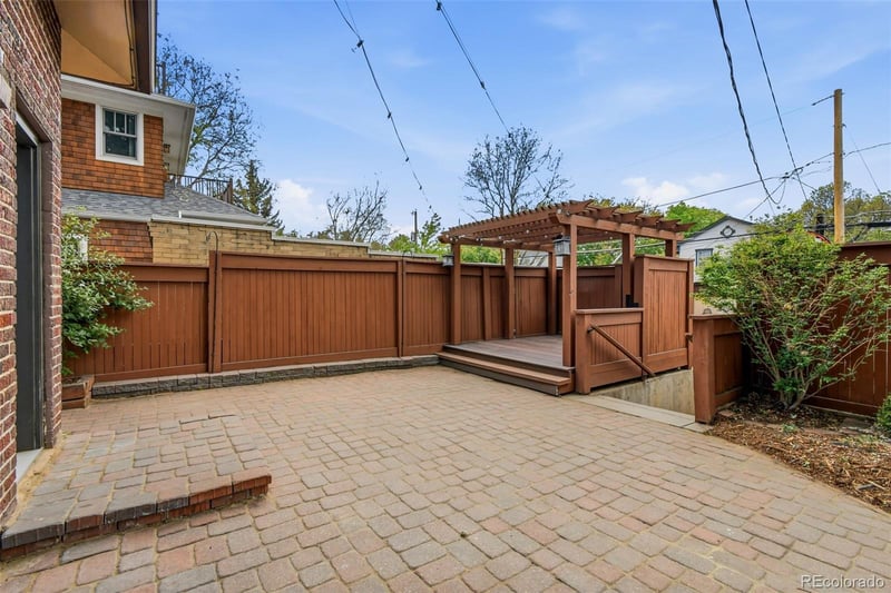 915 S Downing St, Denver, CO 80209