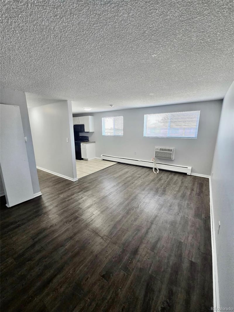 1437 Moline St, Aurora, CO 80010