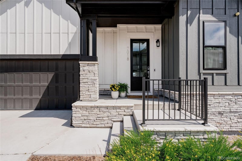 7018 Homeplace St, Castle Rock, CO 80108