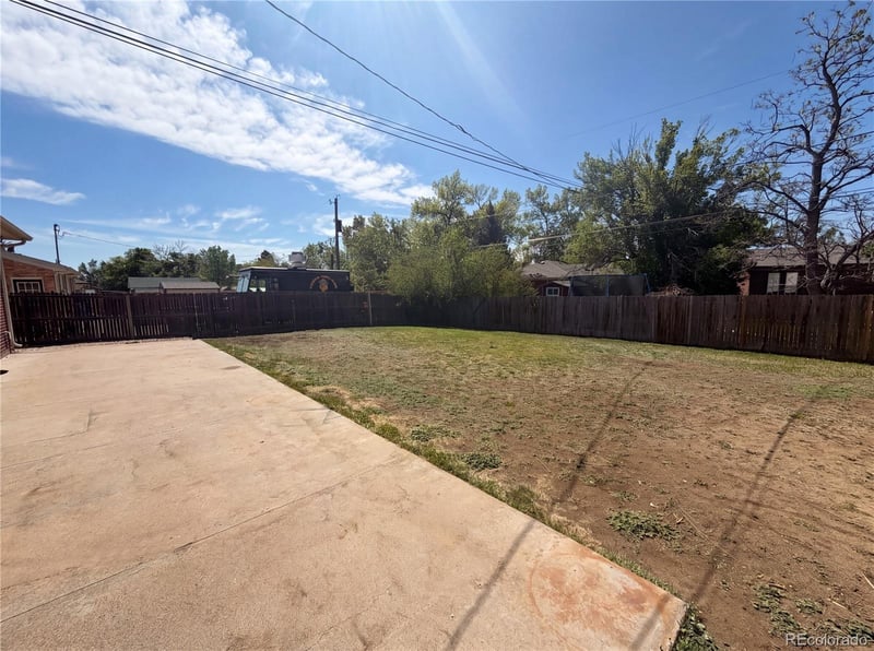 1902 116th Pl, Northglenn, CO 80233